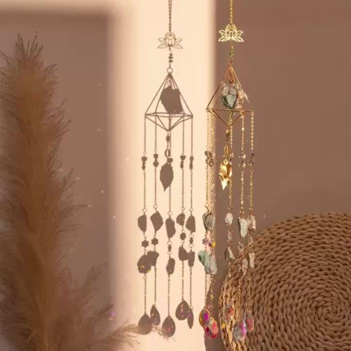 Sun Catcher, Crystal Suncatcher Wind Chime Pendant, Handmade Garden Wall Hanging Decorations Indoors Outdoors Living Room Courtyard Decorative Pendant