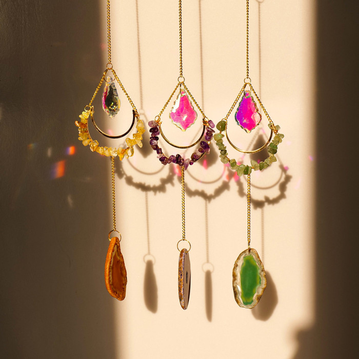 Runyangshi Natural Crystal Moon Wind Chime - Colorful Agate Sun Catcher Pendant for Home & Balcony Decor, Perfect Holiday Gift