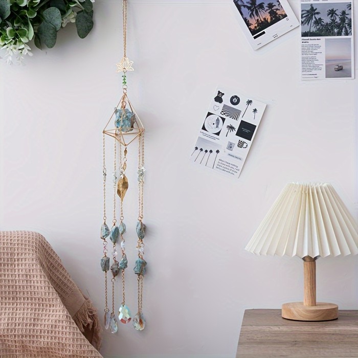 Sun Catcher, Crystal Suncatcher Wind Chime Pendant, Handmade Garden Wall Hanging Decorations Indoors Outdoors Living Room Courtyard Decorative Pendant