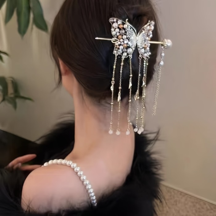 Elegant Alloy Bow Tie Hair Clip with Pearl & Rhinestone Butterfly, Tassel Charm Dangle, Color Matched, Single Piece – Sophisticated Versatile Hairpin for Women, Ideal for Birthdays and Special Occasions
