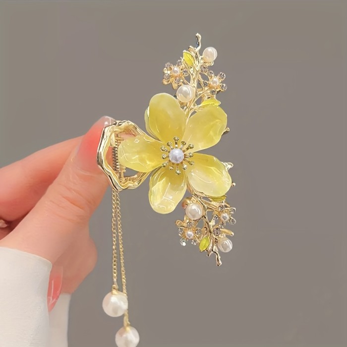 Flower Hair Claw Clip With Rhinestone & Faux Pearl Decor Nonslip Hair Jaw Clip Elegant Simple Style Hair Accessories For Women