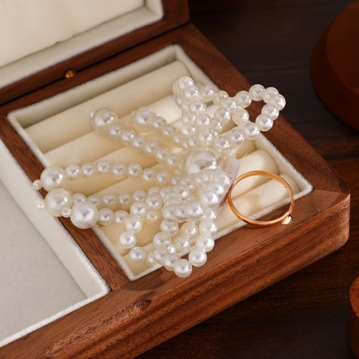 Elegant Adjustable Faux Pearl Bow Ring - Vintage-Inspired, Comfort Fit for Weddings & Parties, Perfect Gift for Her