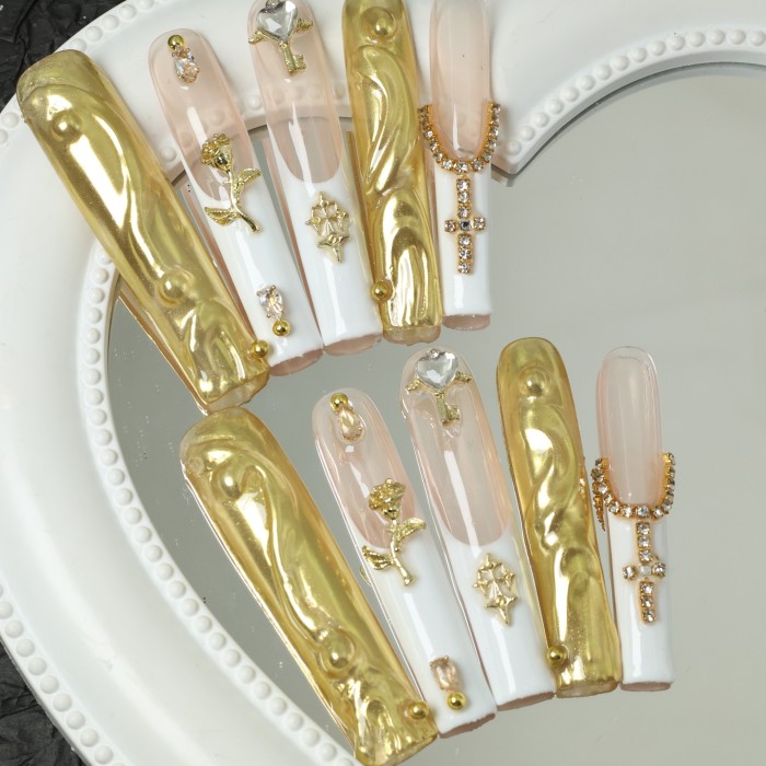 10pcs Super Long Square Press-On Nails with Pearlescent Golden Finish, 3D Flower Embellishments and Rhinestone Accents - Handmade False Nail Set for Weddings, Parties, and Special Occasions