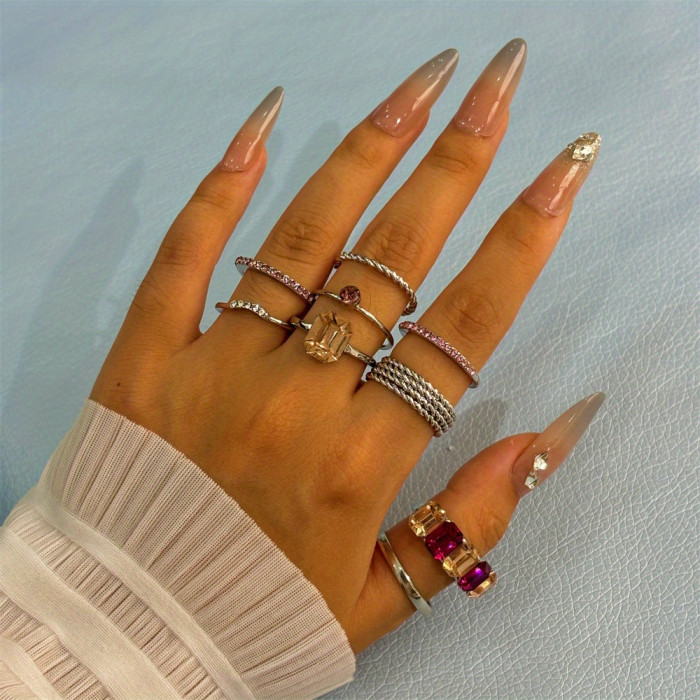Elegant 9-Piece Fashion Ring Set for Women, Valentine's Gift, Zinc Alloy with 18K Golden Plating, Ring Sizes 16-18mm, Versatile Jewelry for Daily Wear, Parties & Weddings