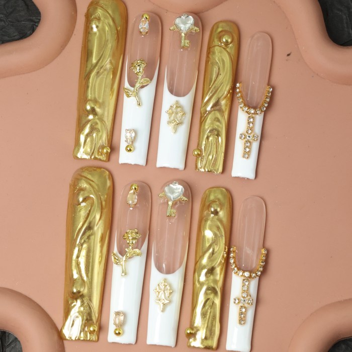10pcs Super Long Square Press-On Nails with Pearlescent Golden Finish, 3D Flower Embellishments and Rhinestone Accents - Handmade False Nail Set for Weddings, Parties, and Special Occasions