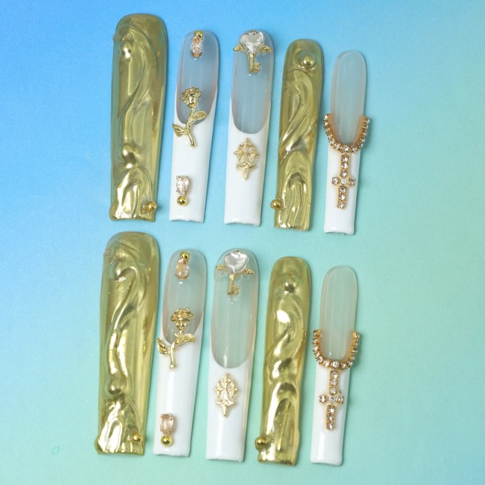 10pcs Super Long Square Press-On Nails with Pearlescent Golden Finish, 3D Flower Embellishments and Rhinestone Accents - Handmade False Nail Set for Weddings, Parties, and Special Occasions