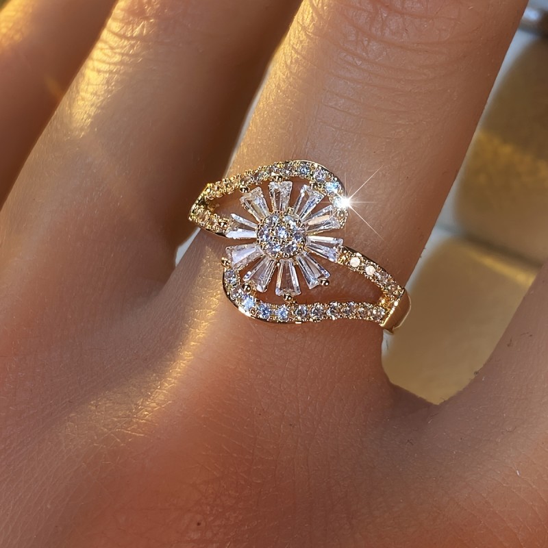 Elegant Floral Zirconia Ring - Chic & Versatile Women's Fashion Accessory, Perfect for Casual Attire or Gifting