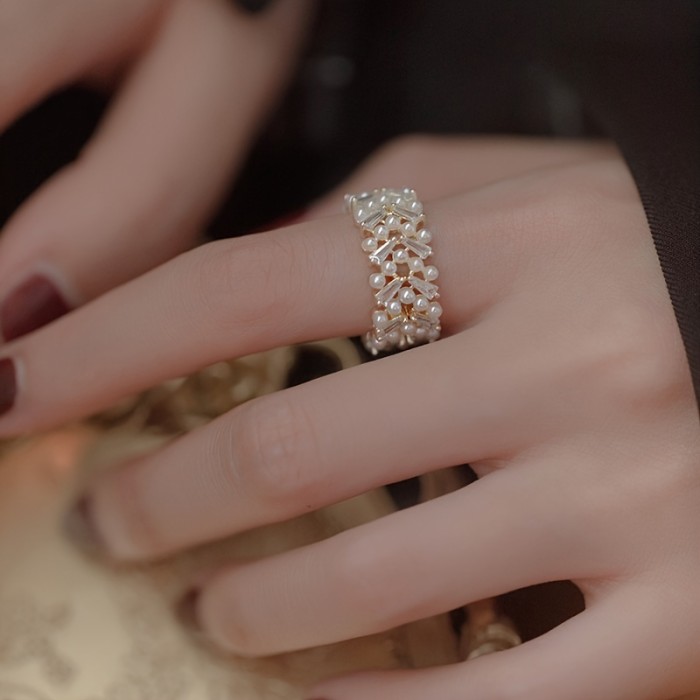 Elegant Adjustable Faux Pearl Ring With Cubic zirconia Leaf Accents, Simple Style, Open Design Fashion Faux Jewelry For Women