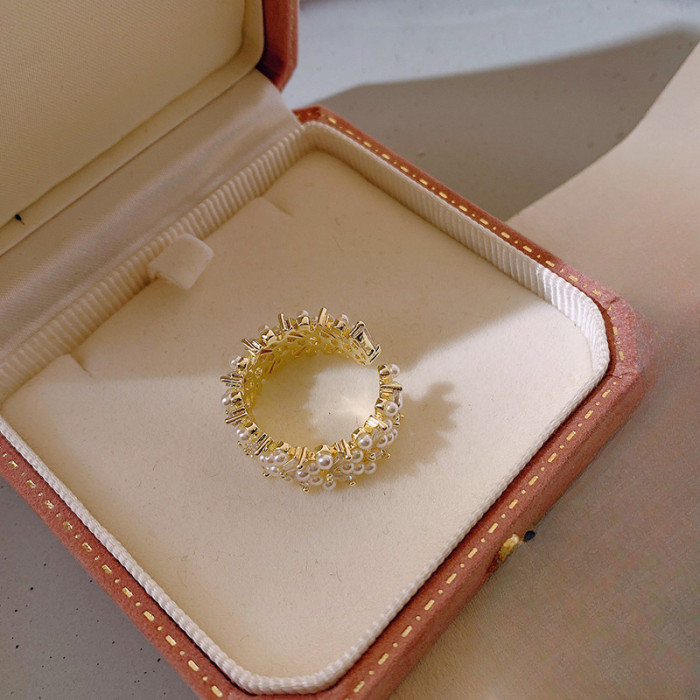 Chic Adjustable Faux Pearl & Zirconia Leaf Ring - Vintage Style, Perfect for Casual Attire & Special Occasions - Ideal Gift for Women, Moms, and Friends