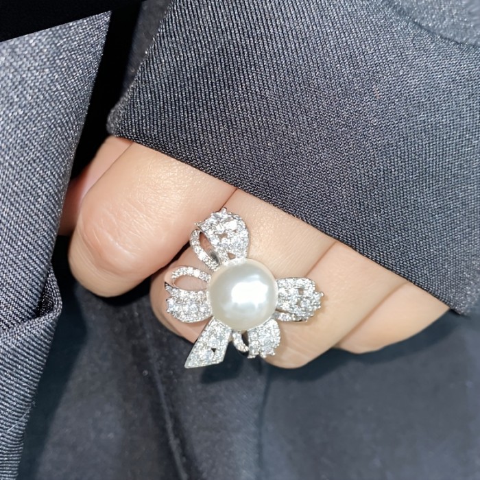 French Romantic Bow Freshwater Pearl Ring