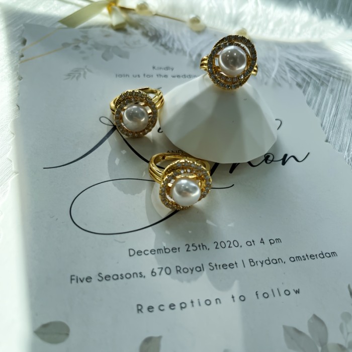 Vintage Royal Adjustable Cuff Ring with Natural Freshwater Pearl and Synthetic Zirconia - Holiday Theme, No Power Required, Ideal for Gift-Giving and Weddings
