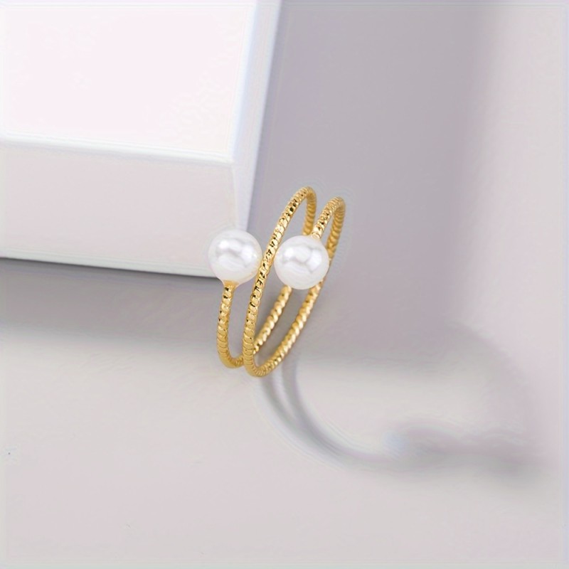 Elegant Adjustable Open Ring with Faux Pearl - Chic & Simple Design for Women, Perfect for Parties and Casual Wear