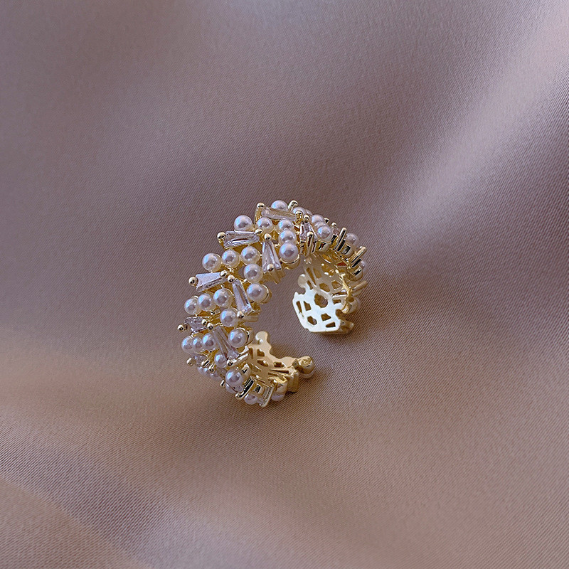Chic Adjustable Faux Pearl & Zirconia Leaf Ring - Vintage Style, Perfect for Casual Attire & Special Occasions - Ideal Gift for Women, Moms, and Friends