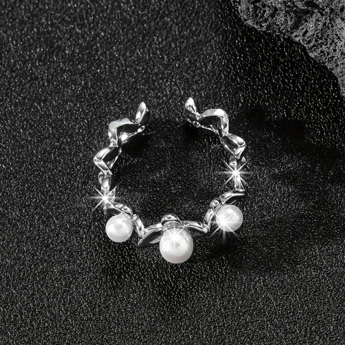 Elegant Vintage-Inspired Butterfly Ring with Faux Pearls - Adjustable Open Design, Perfect for Casual Attire