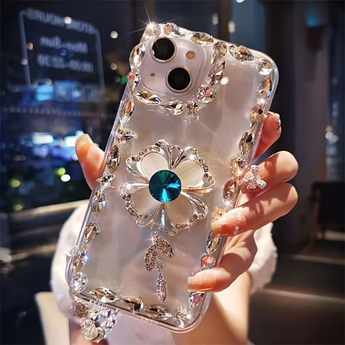 Fashion Luxury Royal Blue Four-Leaf Clover Rhinestone Frame with Crystal Lanyard Bracelet Suitable for Iphone16Promax Anti-Fall Transparent Mobile Phone Case