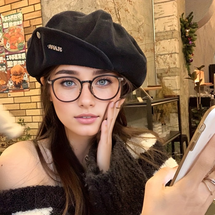 Chic Black Cloud Beret for Women - Fashionable Rolled Brim, Cotton Octagonal Cap with Adjustable Closure, Perfect for Fall\u002FWinter
