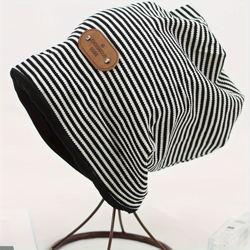 Trendy Label Patch Slouchy Beanie Lightweight Elastic Skull Cap Black & White Striped Windproof Warm Beanies For Women Autumn & Winter