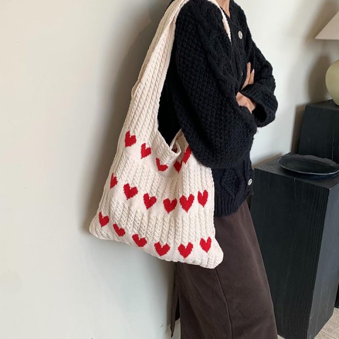 Women's knitted handbags, crochet shoulder bags, heart pattern handbags, beautiful daily knitted bags, sweet knitted shoulder bags