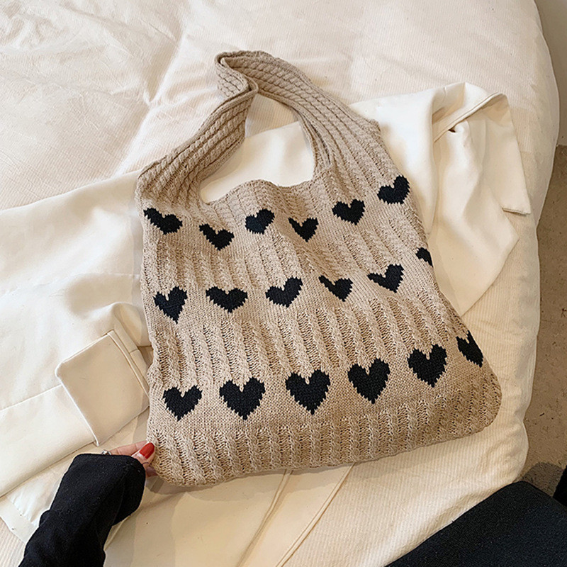 Women's knitted handbags, crochet shoulder bags, heart pattern handbags, beautiful daily knitted bags, sweet knitted shoulder bags