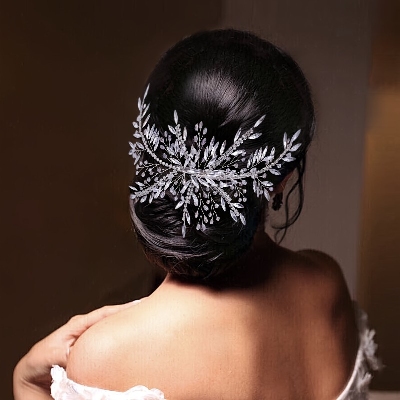 A Stylish Women'S Rhinestone Hair Clip, Handcrafted Bridal Hair Accessory Suitable for Weddings, Parties, And Proms.