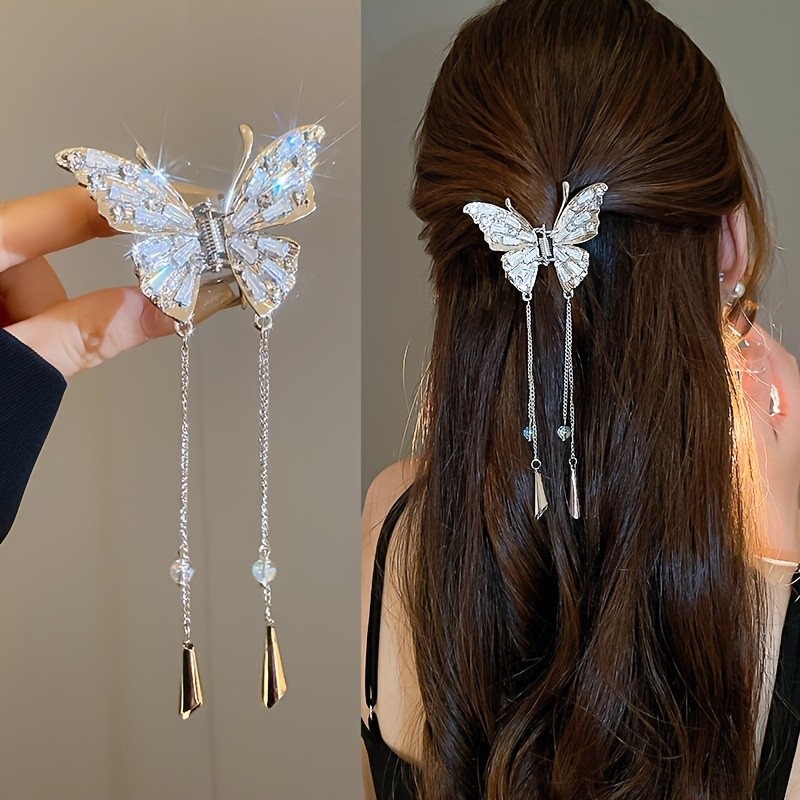 Elegant Chinese Style Hair Clip With Butterfly And Rhinestone Decorations