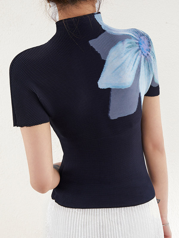 Pleated Flower Print Short Sleeves Mock Neck T-Shirts Tops
