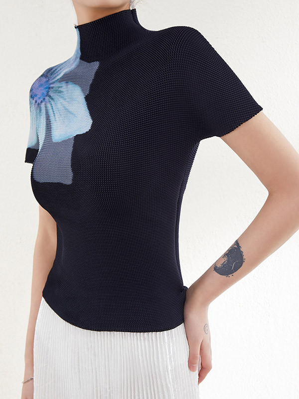Pleated Flower Print Short Sleeves Mock Neck T-Shirts Tops
