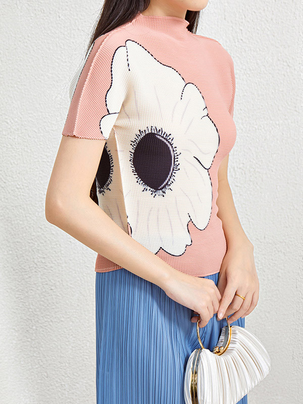 Pleated Flower Print Short Sleeves Mock Neck T-Shirts Tops