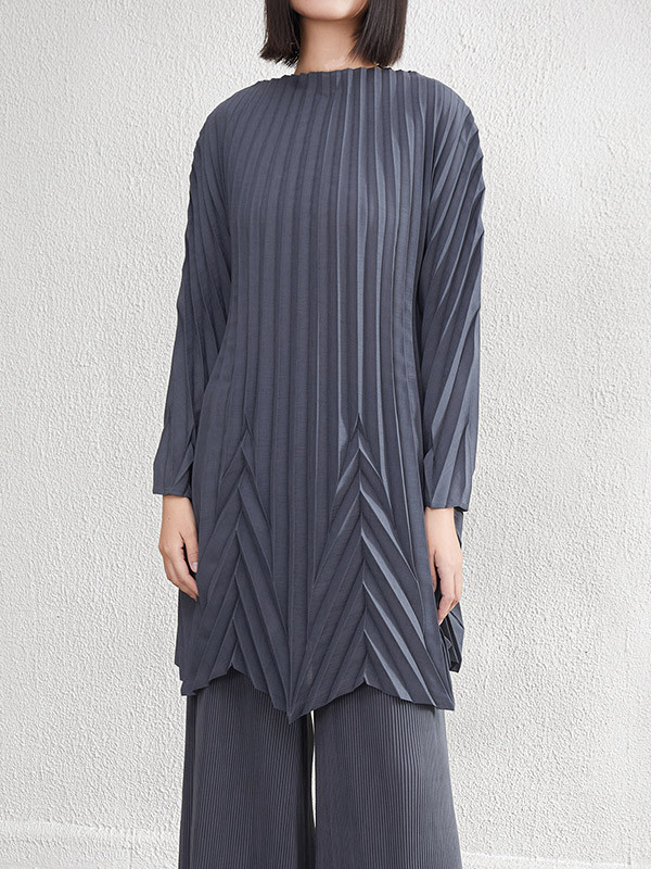 Solid Color Pleated Loose Long Sleeves Round-Neck Mini Dresses