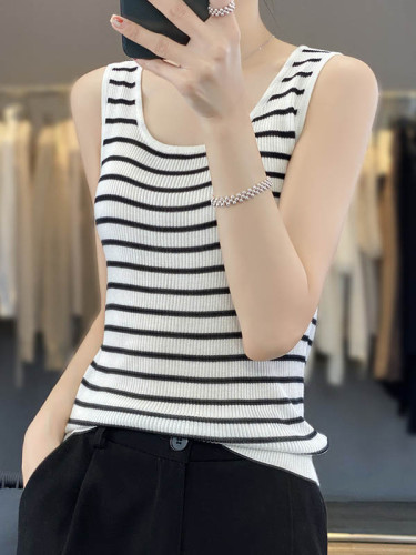 Striped Contrast Color Sleeveless Loose U-Neck Vest Top