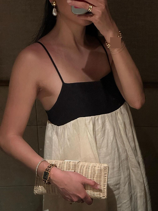 Split-Joint Pleated Contrast Color Loose A-Line Spaghetti-Neck Maxi Dresses