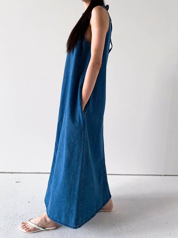 Tied Solid Color Pockets Sleeveless Loose Round-Neck Maxi Dresses