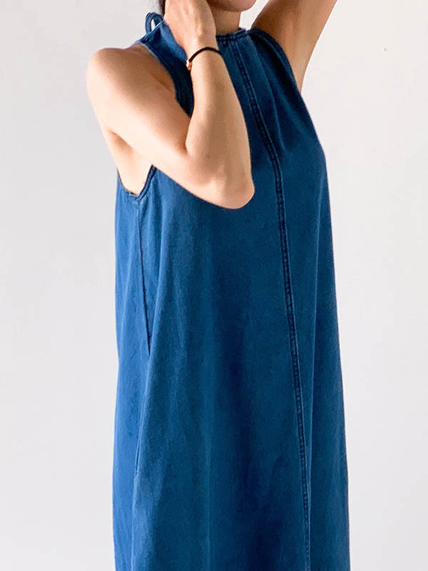 Tied Solid Color Pockets Sleeveless Loose Round-Neck Maxi Dresses