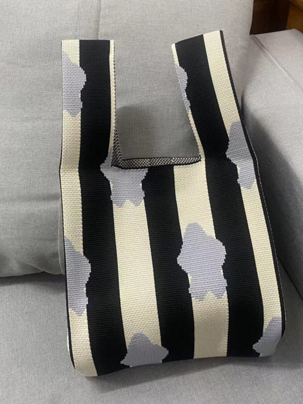 Geometric Contrast Color Woven Handbag