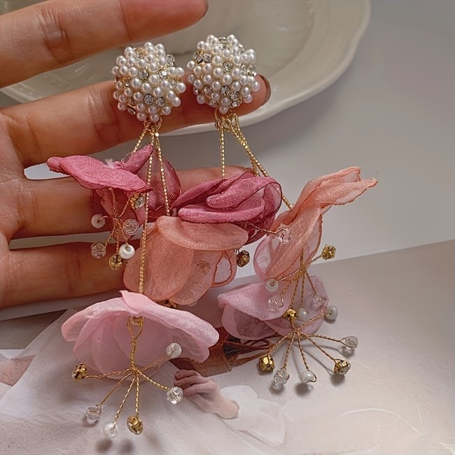 2pcs of Europe And The United States Vintage Bohemian Resort Style Fabric Petal Dangling Earrings Jewelry Exquisite Holiday Earrings Accessories Ideal for New Year'S Or Valentine'S Day Gifts