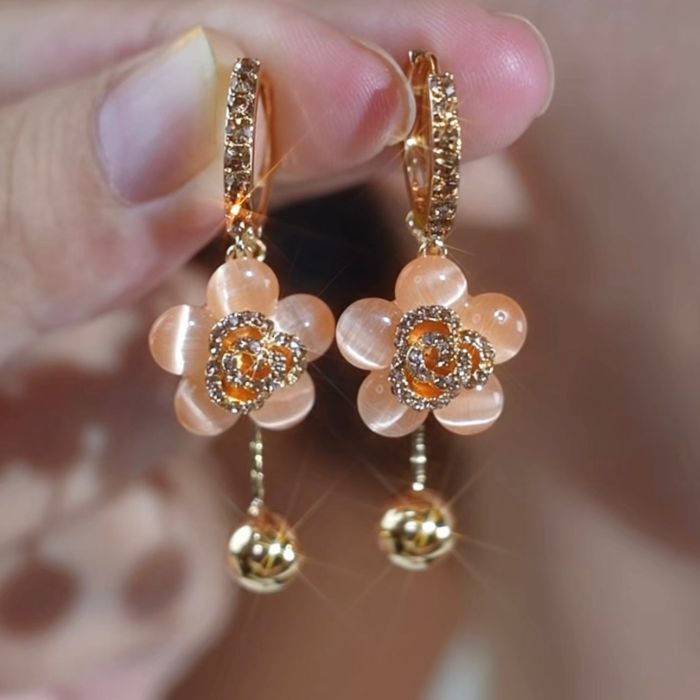 1 Pair Luxury Glitter Rose Flower Tassel Ball Earrings, Alloy with Stainless Steel Posts, Rhinestone Mosaic, Non-Feather, for Daily and Banquet Occasions, All-Season Wear
