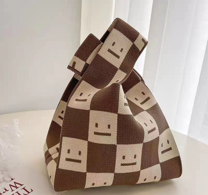 Geometric Contrast Color Woven Handbag