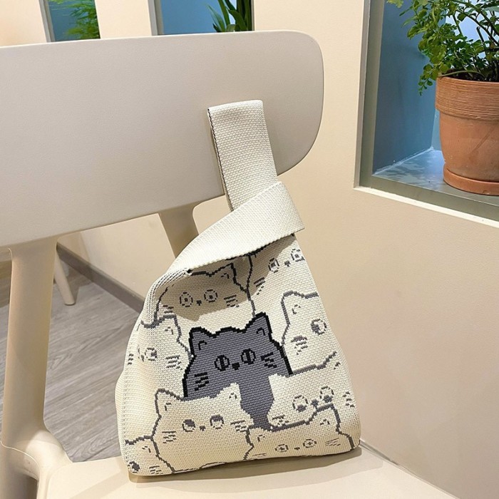 Geometric Contrast Color Woven Handbag