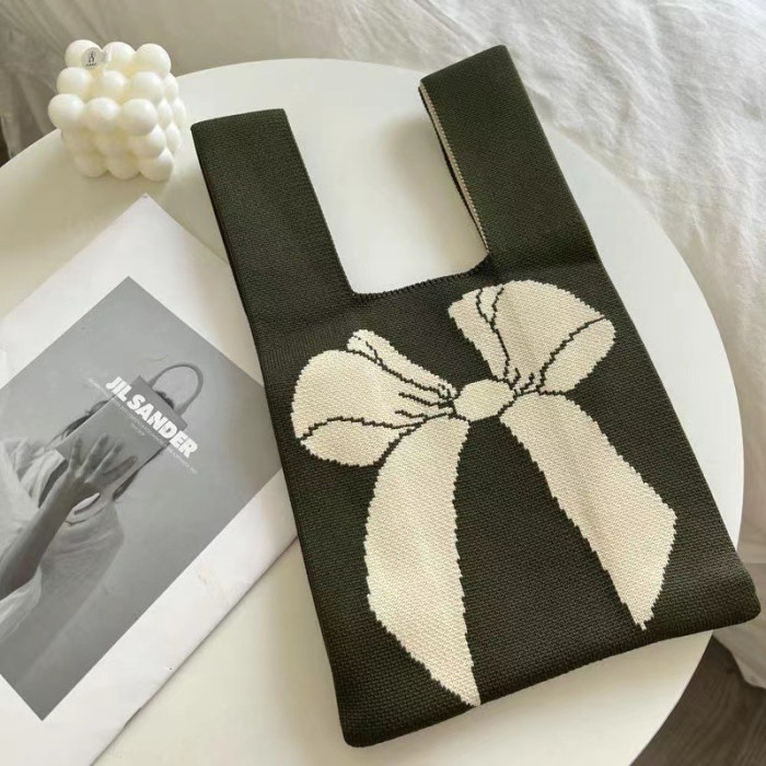 Geometric Contrast Color Woven Handbag