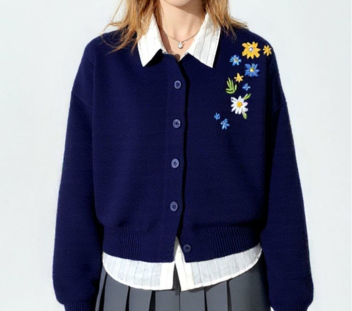 Women's Solid Color Sweater Autumn Cardigan Flower Embroidered Warm Knit Top