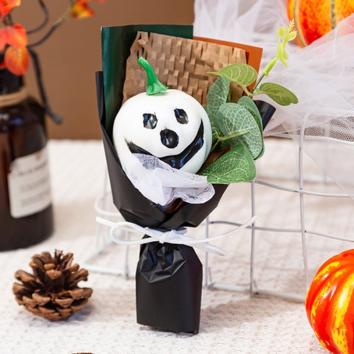 Halloween Pumpkin Bouquet – Jack-O’-Lantern Centerpiece with White Ribbon, Fall Table & Home Décor