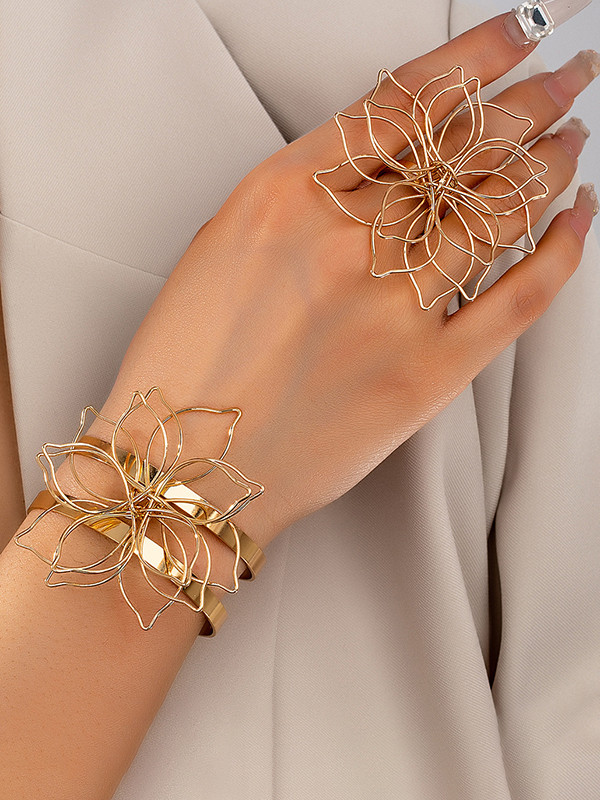 Flower Shape Rings Accessories + Bracelet Accessories