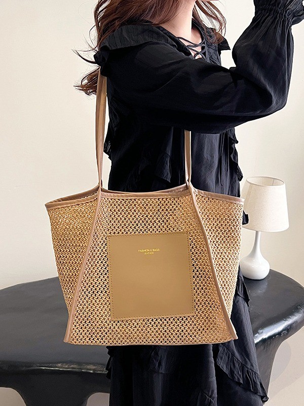 Women’s Woven Straw Tote Bag – Large Capacity Beige & White Shoulder Handbag for Beach, Vacation & Everyday Use