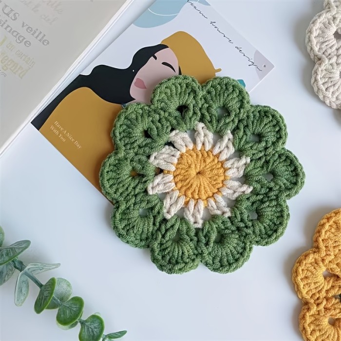 3pcs Small Flower Coasters Placemats Crochet Insulation Pads Handmade DIY Dining Table Coasters Home Decoration