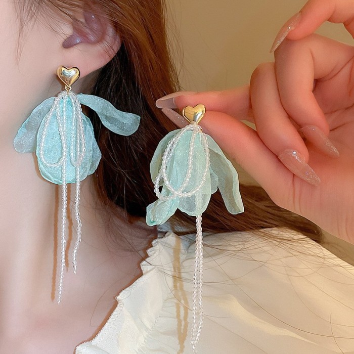 Exquisite White Color Shell Flower Long Tassel Earrings for Women Ins Style Statement Plant Elegant Ear Jewelry Accessories