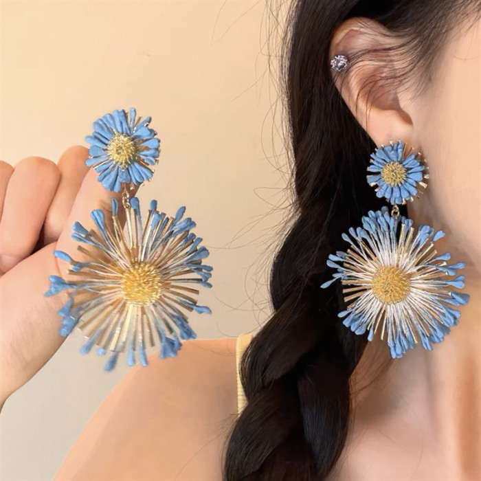 Exquisite White Color Shell Flower Long Tassel Earrings for Women Ins Style Statement Plant Elegant Ear Jewelry Accessories