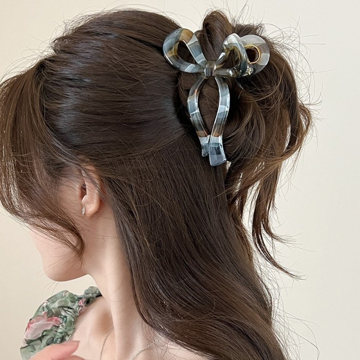 Large Retro Leopard Print Hair Clip with Bowknot - Color-Blocked Tortoiseshell-like Shell Design, Vintage Elegant Hair Accessory for Women