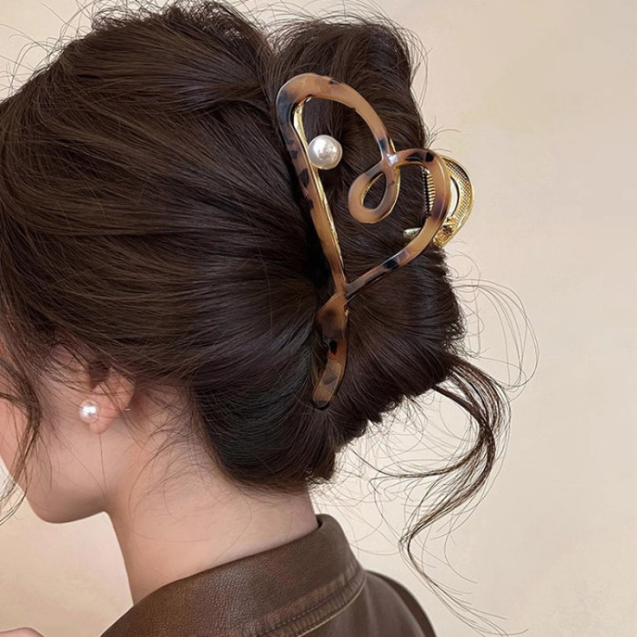 Elegant Imitation Pearl Metal Hair Clip for Women - Large Size Shark Clip with Heart & Music Note Design, Secure Hold Hair Accessory for Updos, Ponytails, Buns - Versatile Hairpin for Weddings, Parties, Daily Use, Hair Accessories for, Party Hairpiece, Sophisticated Style, Durable Hairpiece