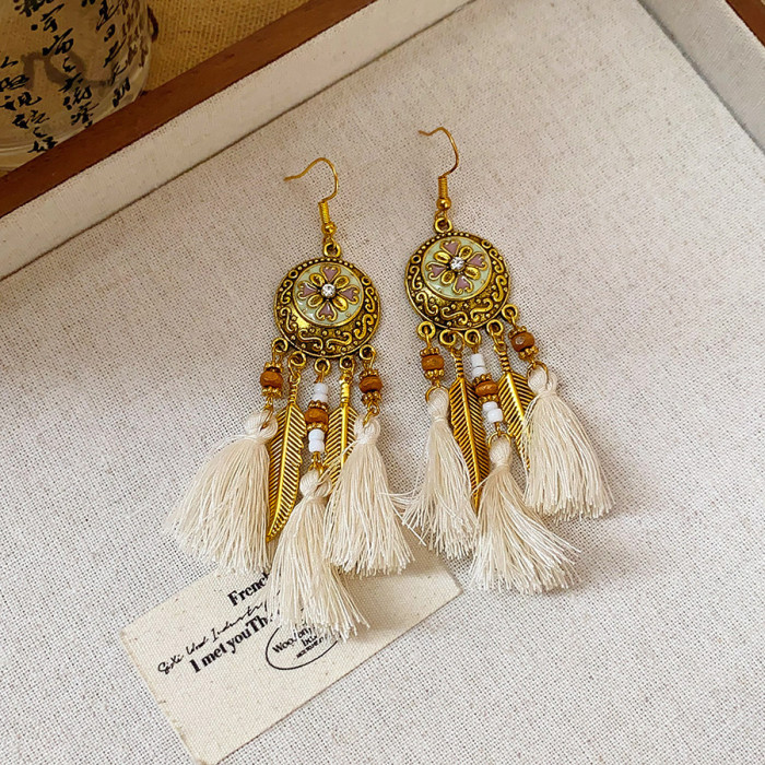 Exquisite White Color Shell Flower Long Tassel Earrings for Women Ins Style Statement Plant Elegant Ear Jewelry Accessories