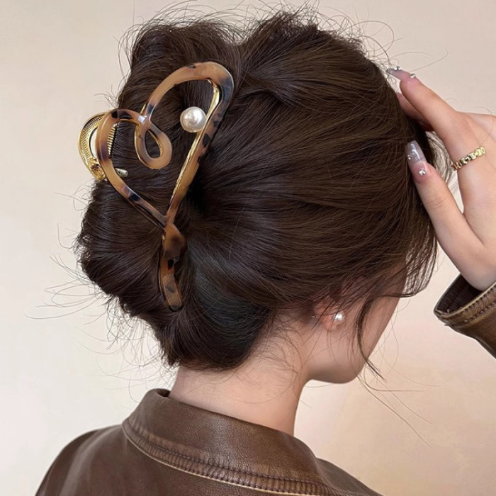 Elegant Imitation Pearl Metal Hair Clip for Women - Large Size Shark Clip with Heart & Music Note Design, Secure Hold Hair Accessory for Updos, Ponytails, Buns - Versatile Hairpin for Weddings, Parties, Daily Use, Hair Accessories for, Party Hairpiece, Sophisticated Style, Durable Hairpiece